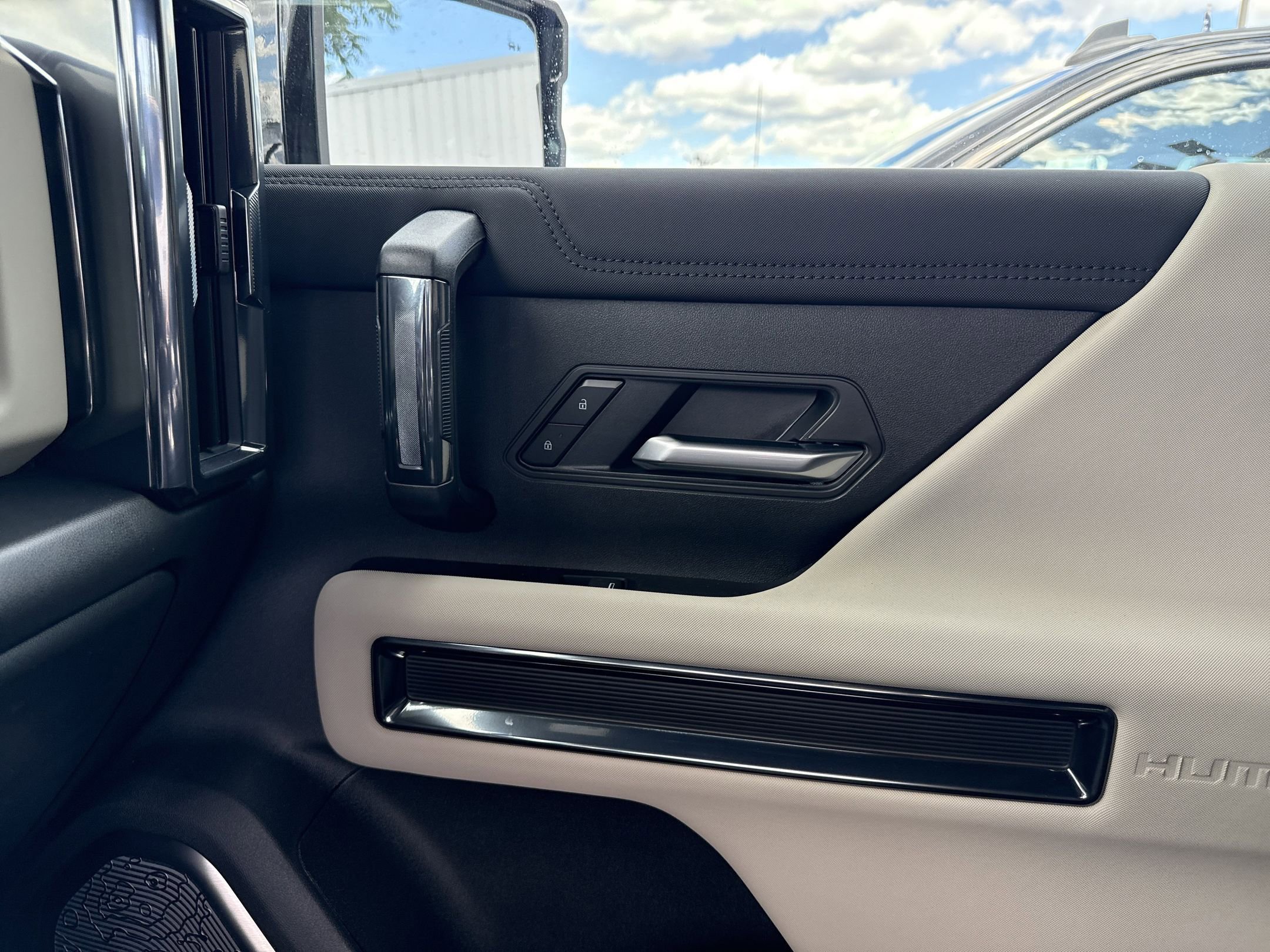 New 2026 GMC Hummer EV 4x4 Crew Cab image 21