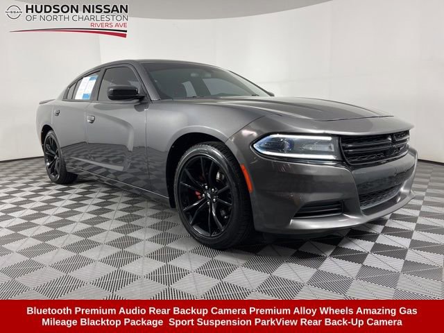 Used 2018 Dodge Charger SXT w/ Blacktop Package