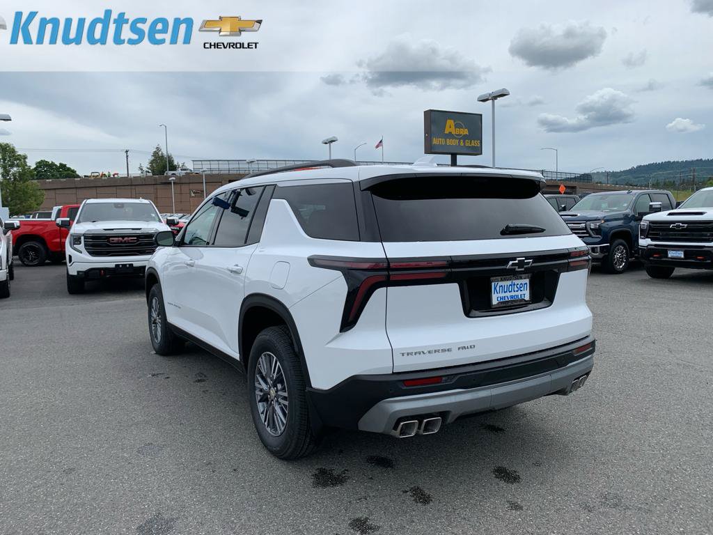 New 2026 Chevrolet Traverse LT w/ Midnight/Sport Edition AWD/4WD image 5