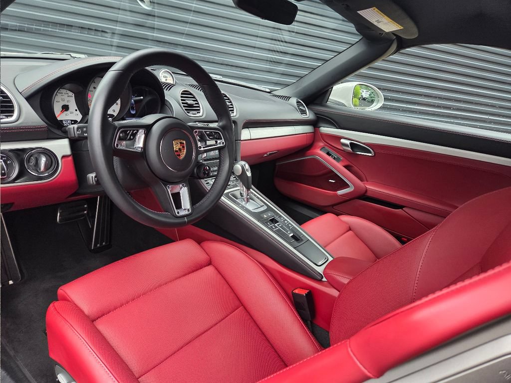 Certified 2024 Porsche 718 Boxster GTS RWD image 4