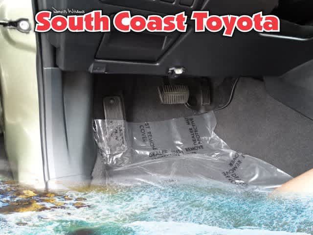 Used 2018 Subaru Outback 3.6R Touring AWD/4WD image 16