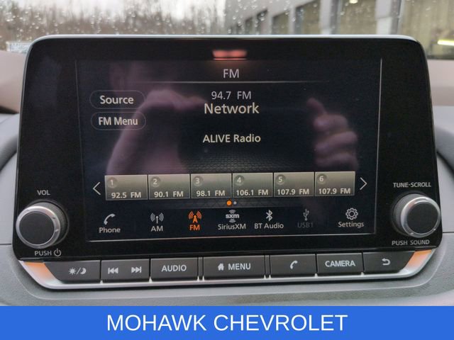 Used 2023 Nissan Rogue S AWD/4WD image 14