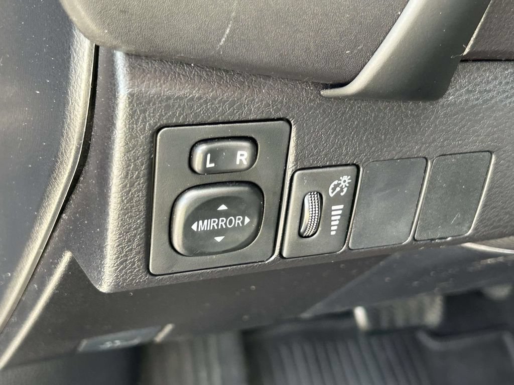 Used 2018 Toyota Corolla XLE FWD image 20