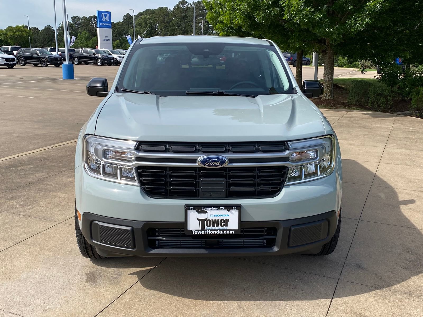 Used 2024 Ford Maverick Lariat image 2