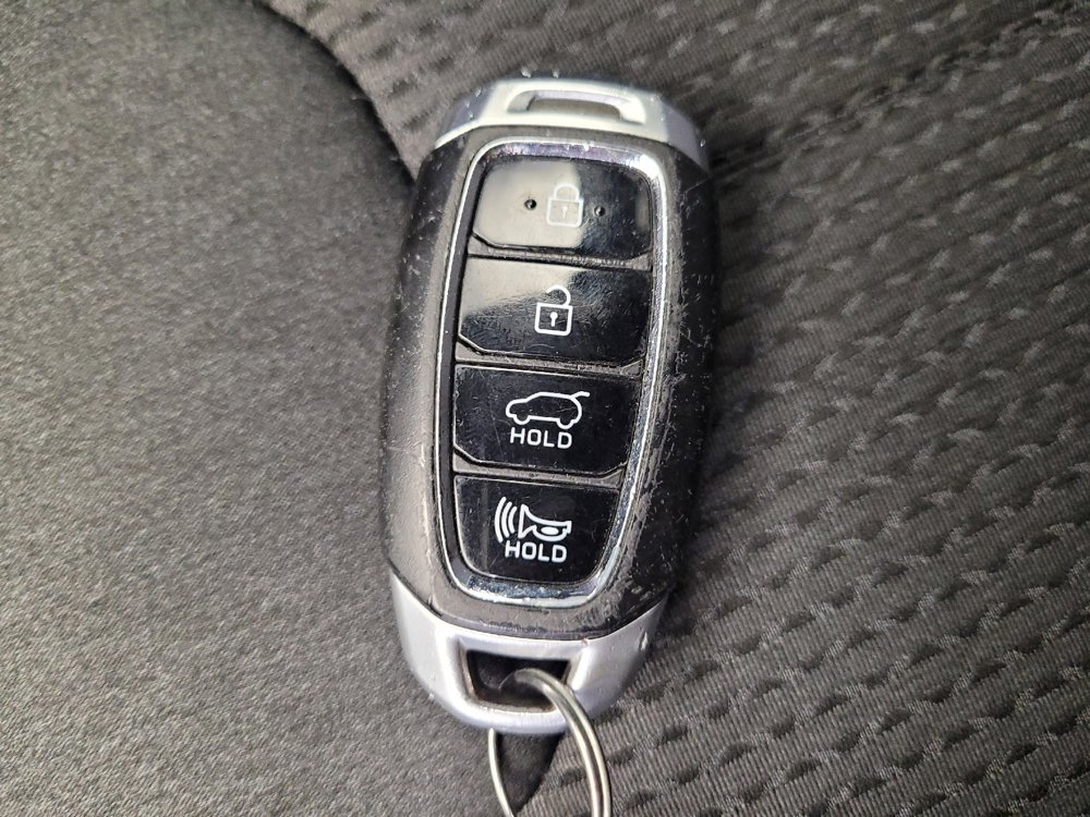 Used 2019 Hyundai Santa Fe SEL image 32