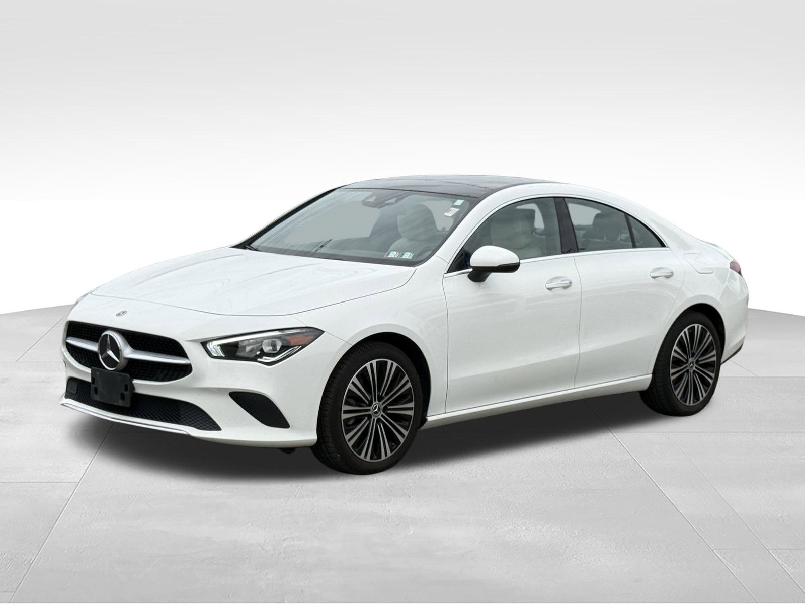 Used 2023 Mercedes-Benz CLA 250 4MATIC image 2