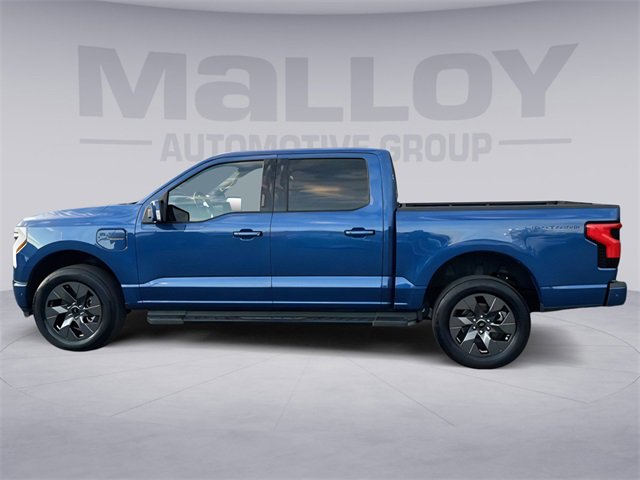 Used 2022 Ford F150 Lightning Lariat image 2