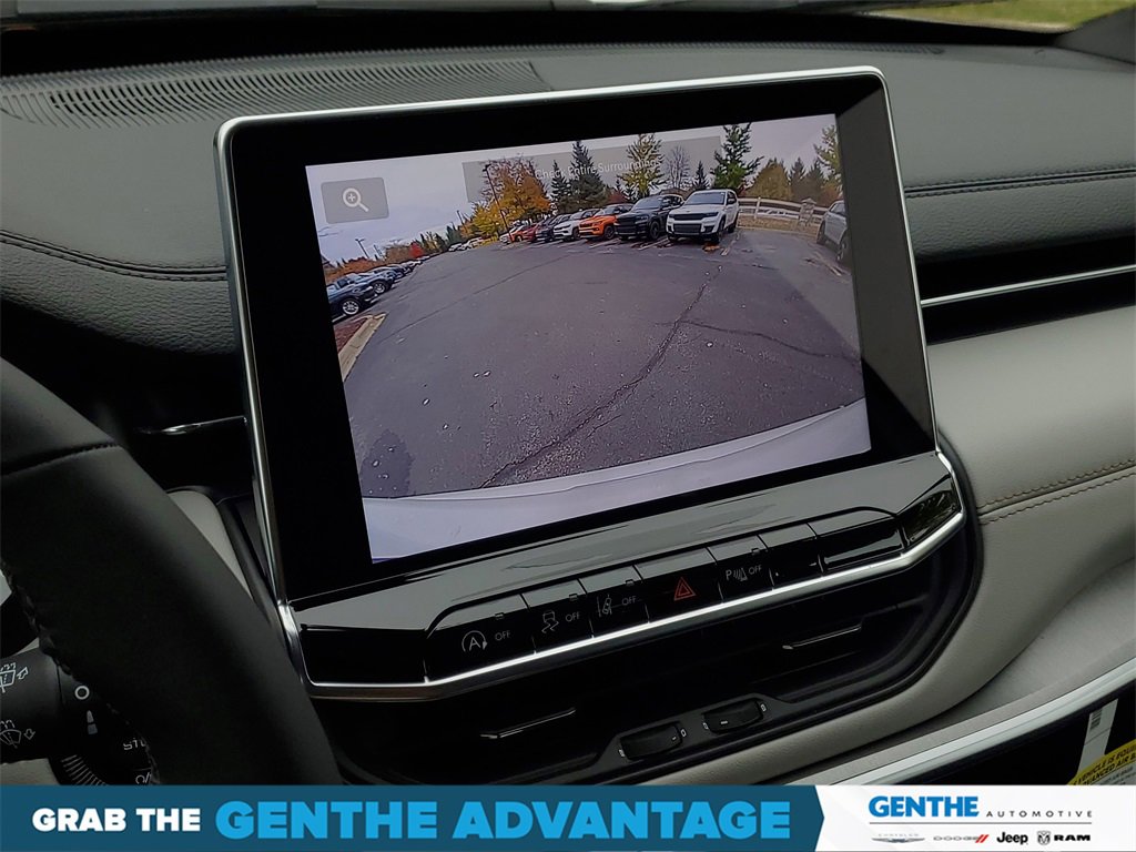 Used 2026 Jeep Compass Limited image 19