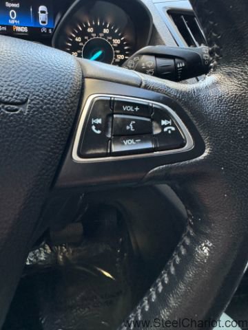 Used 2019 Ford Escape SEL image 24