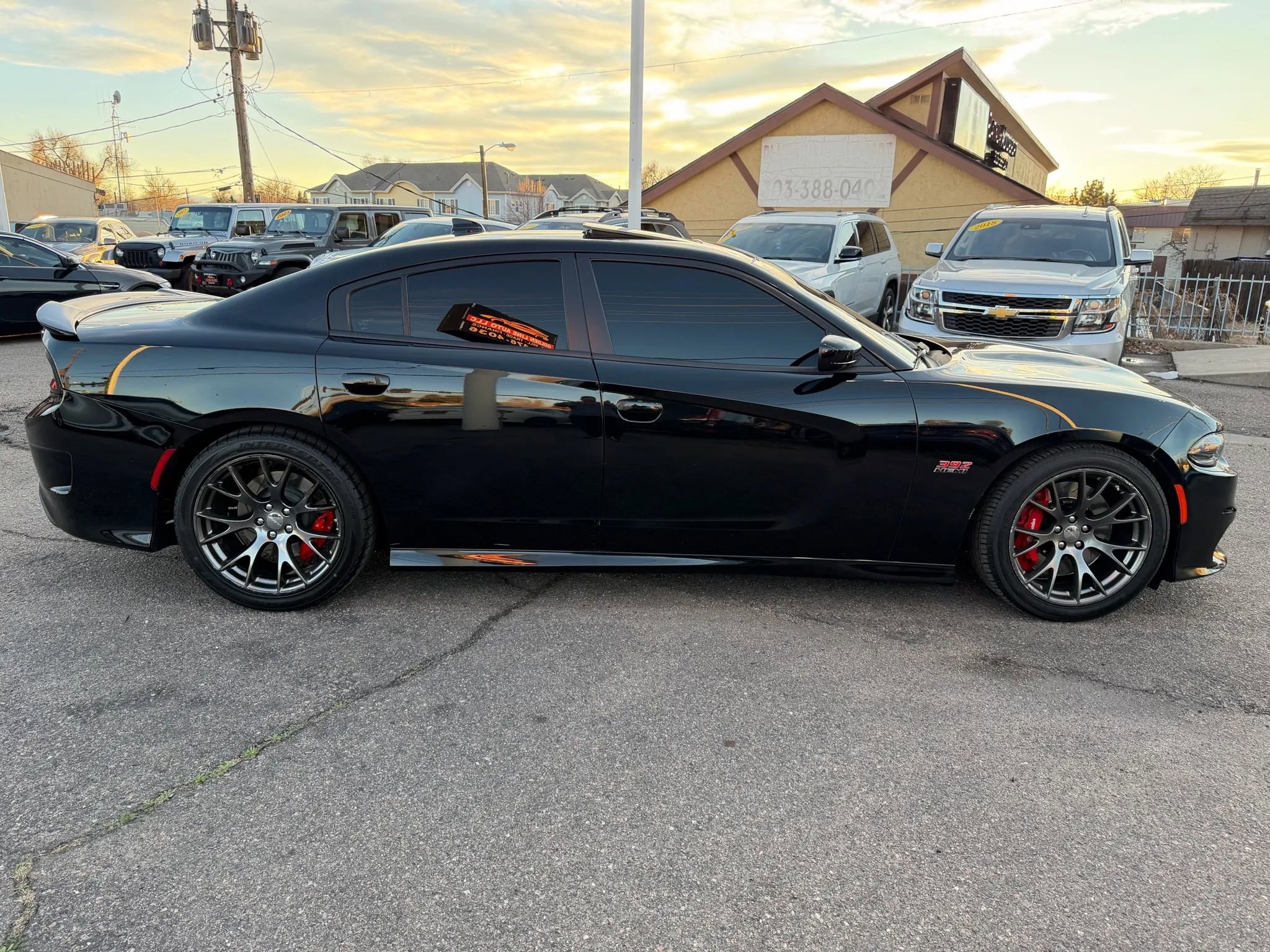 Used 2016 Dodge Charger SRT w/ Technology Group image 9