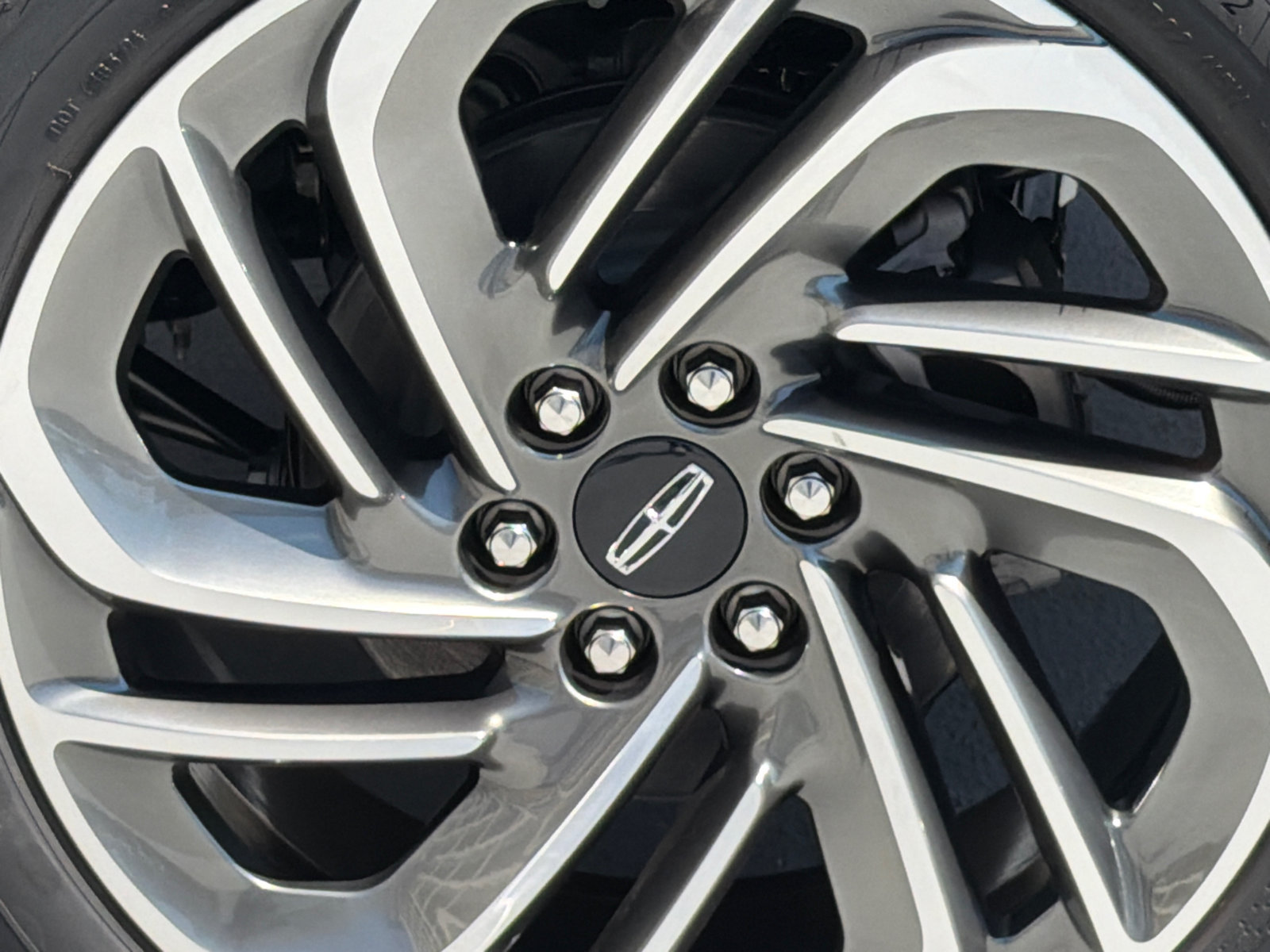 New 2027 Lincoln Navigator Reserve AWD/4WD image 5
