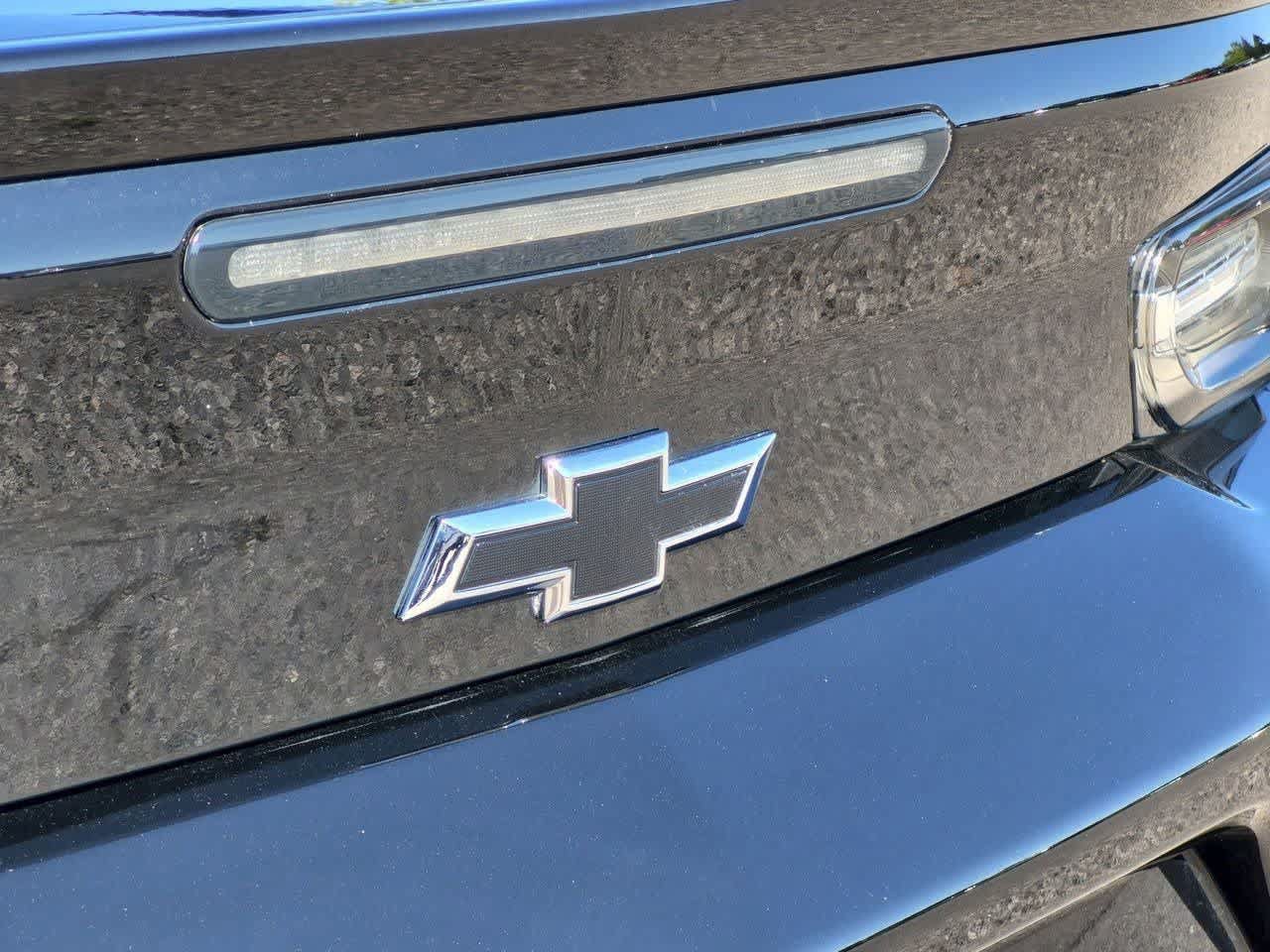 Used 2022 Chevrolet Camaro LT w/ RS Package RWD image 11
