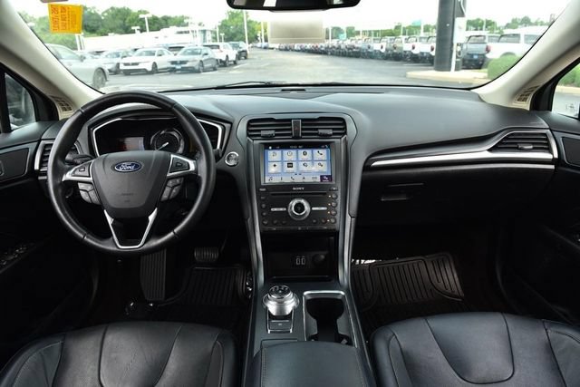 Used 2019 Ford Fusion Titanium FWD image 7