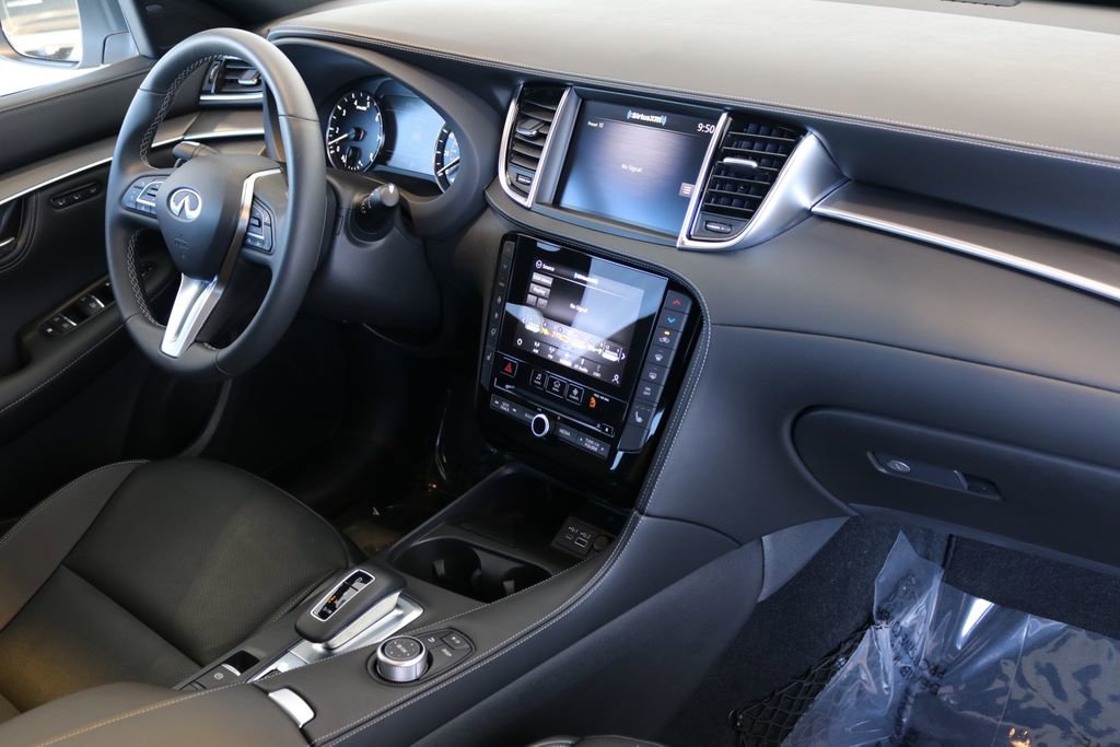 Certified 2024 INFINITI QX55 Luxe w/ Cargo Package image 42