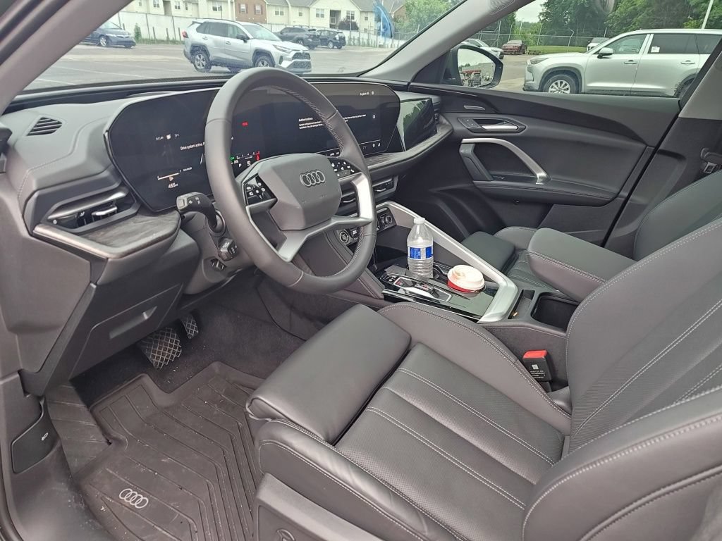 Used 2025 Audi Q5 Premium Plus AWD/4WD image 9