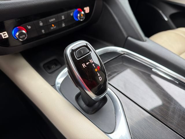 Used 2019 Buick Enclave Essence FWD image 16