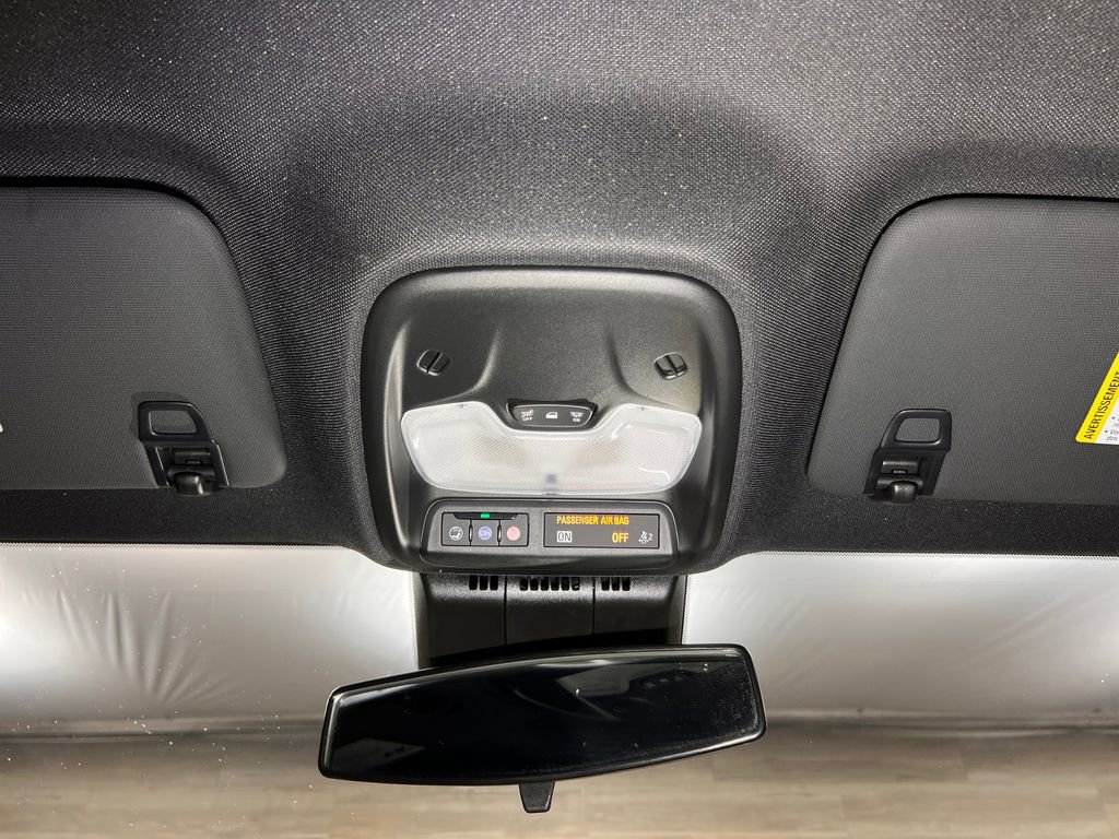 Used 2025 Chevrolet Colorado Trail Boss image 16