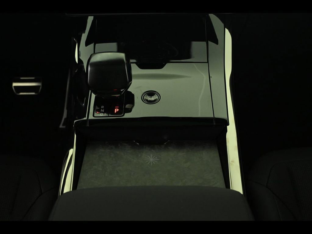 New 2025 Land Rover Range Rover Sport SV Edition Two image 11