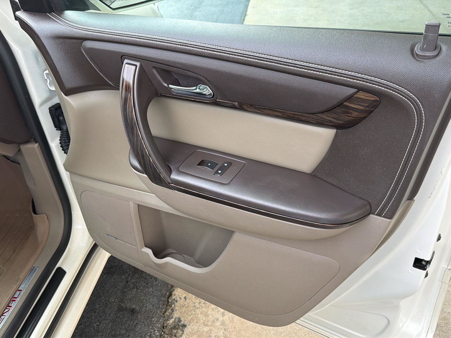Used 2014 GMC Acadia Denali FWD image 14