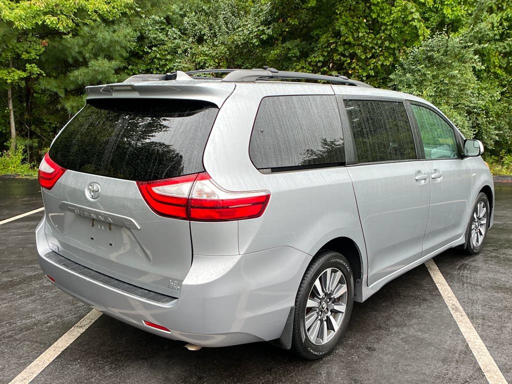 Used 2018 Toyota Sienna LE AWD/4WD image 5