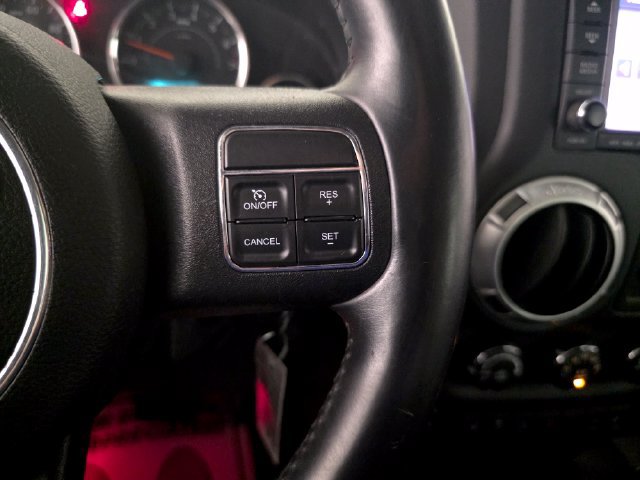 Used 2015 Jeep Wrangler Unlimited Rubicon w/ Max Tow Package AWD/4WD image 14