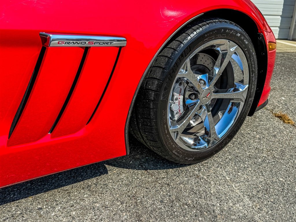 Used 2010 Chevrolet Corvette Grand Sport w/ Preferred Equipment Group image 37