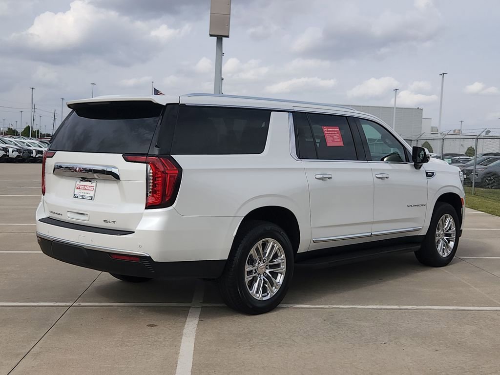 Used 2023 GMC Yukon XL SLT w/ SLT Premium Package image 5