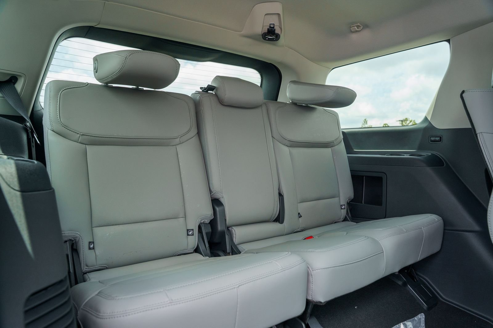 New 2027 Ford Expedition Active RWD image 13