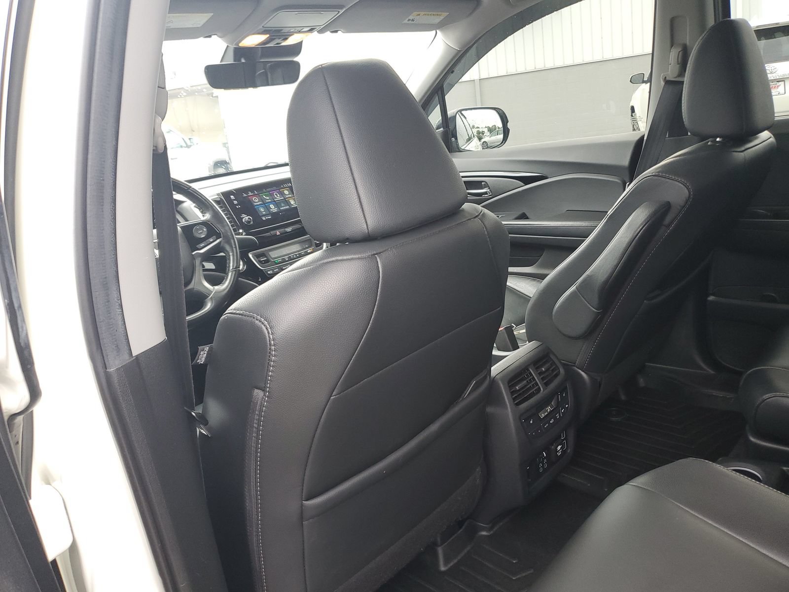 Used 2019 Honda Pilot Touring image 15