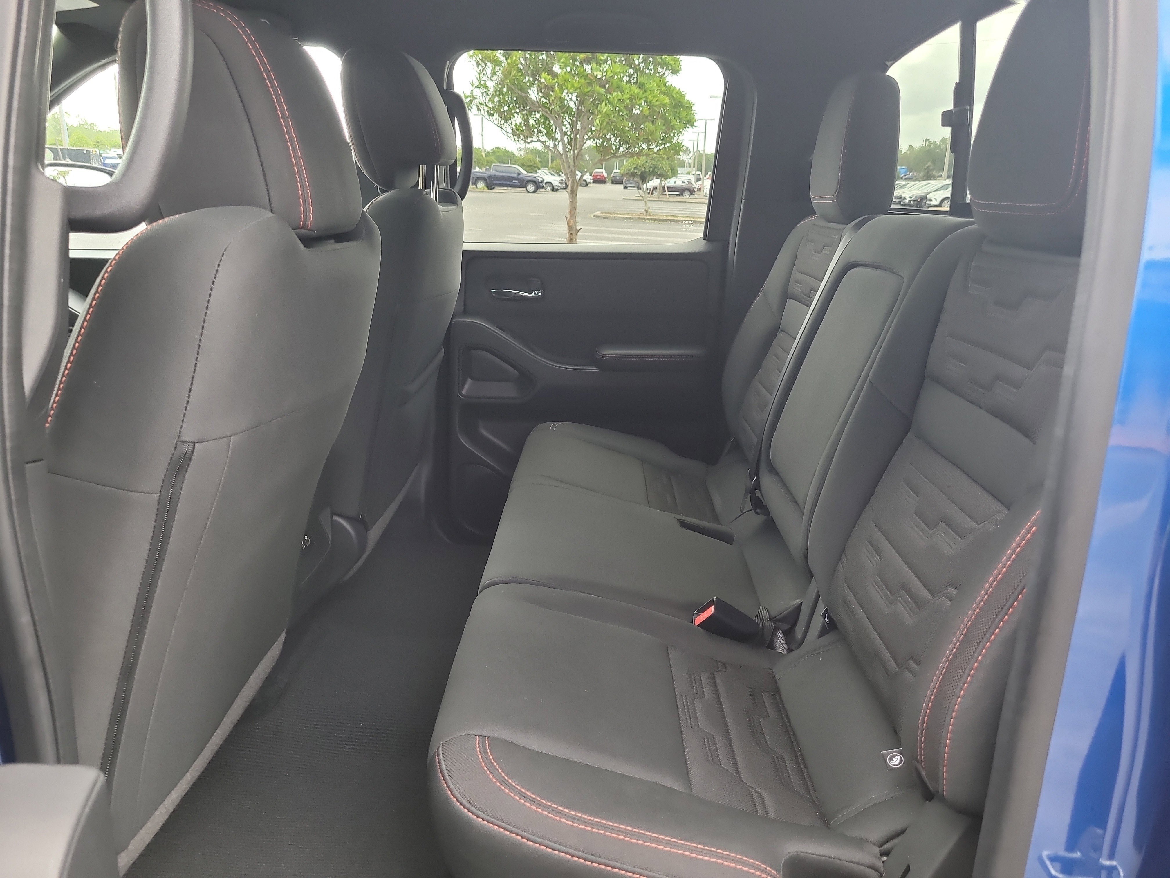 Used 2025 Nissan Frontier Pro-X w/ Tow Package image 15