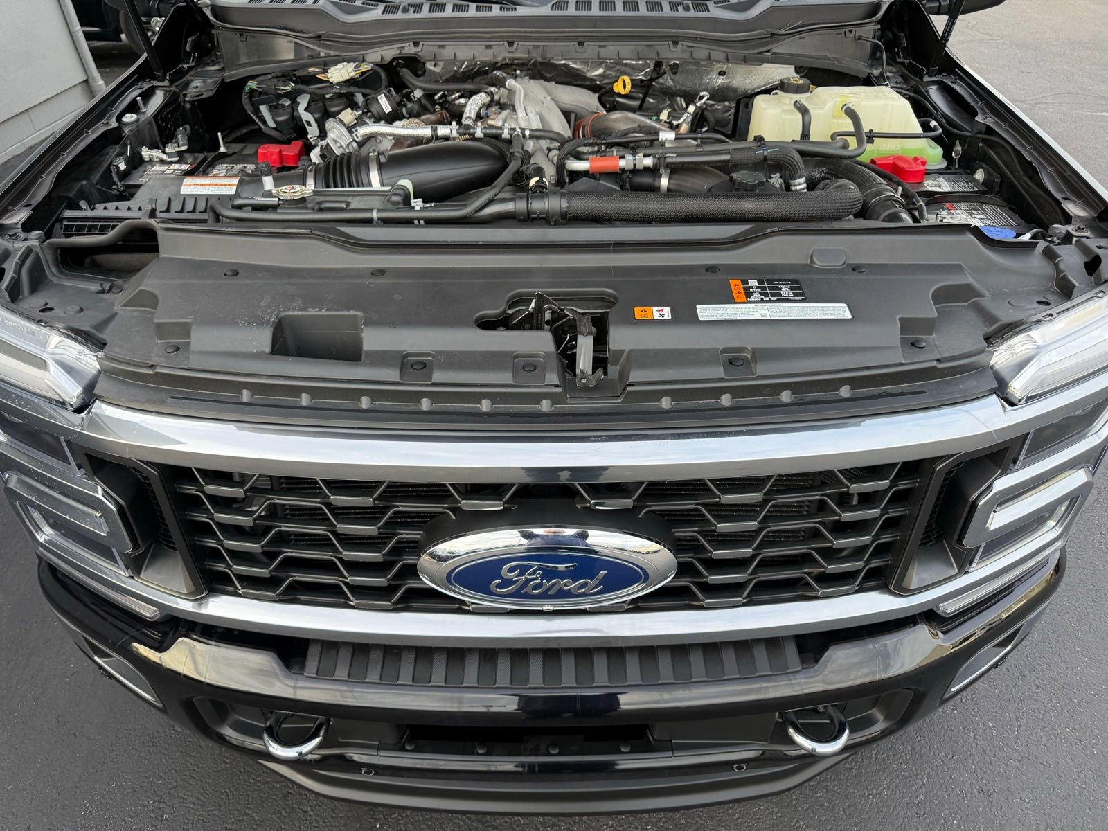 Used 2023 Ford F450 Limited w/ FX4 Off-Road Package image 43