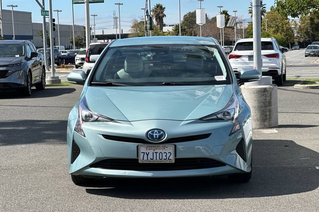 Used 2017 Toyota Prius Three FWD image 9