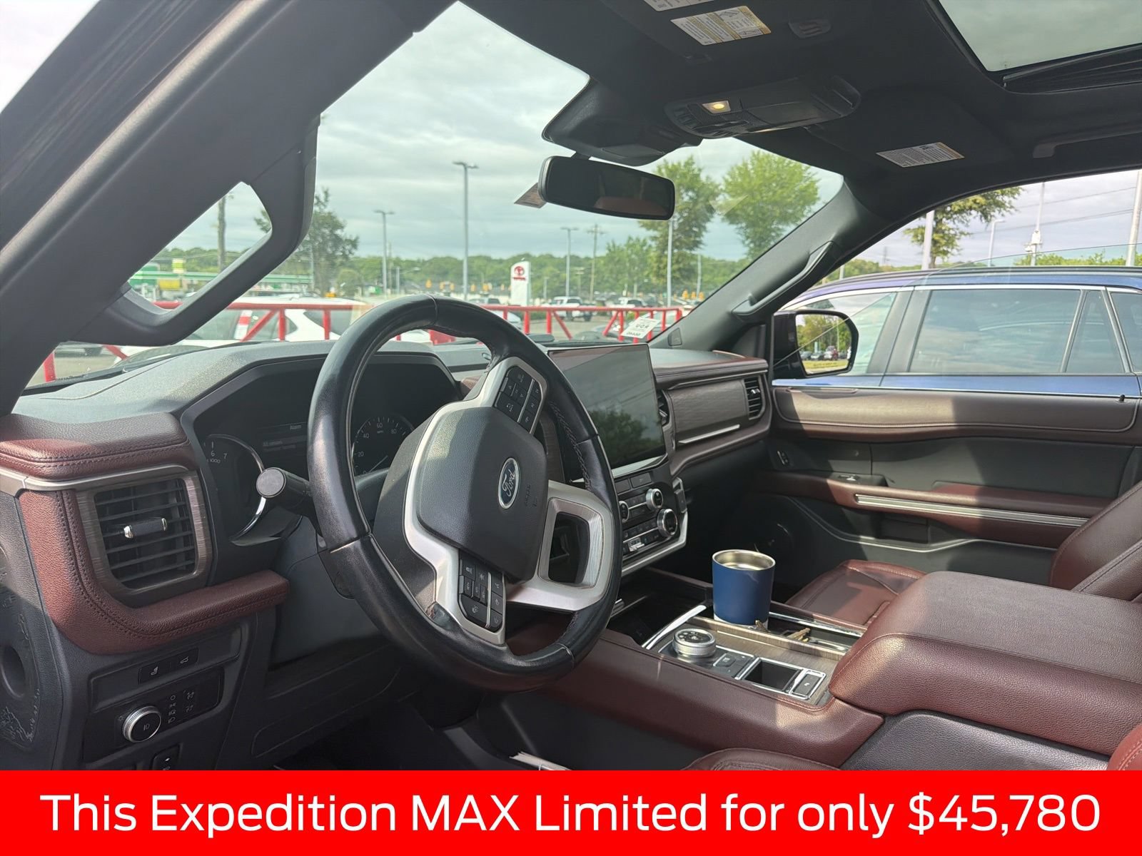Used 2022 Ford Expedition Max Limited RWD image 9