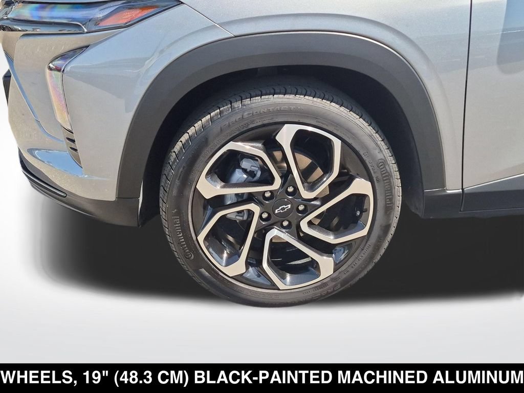 Used 2024 Chevrolet Trax RS w/ Driver Confidence Package FWD image 11