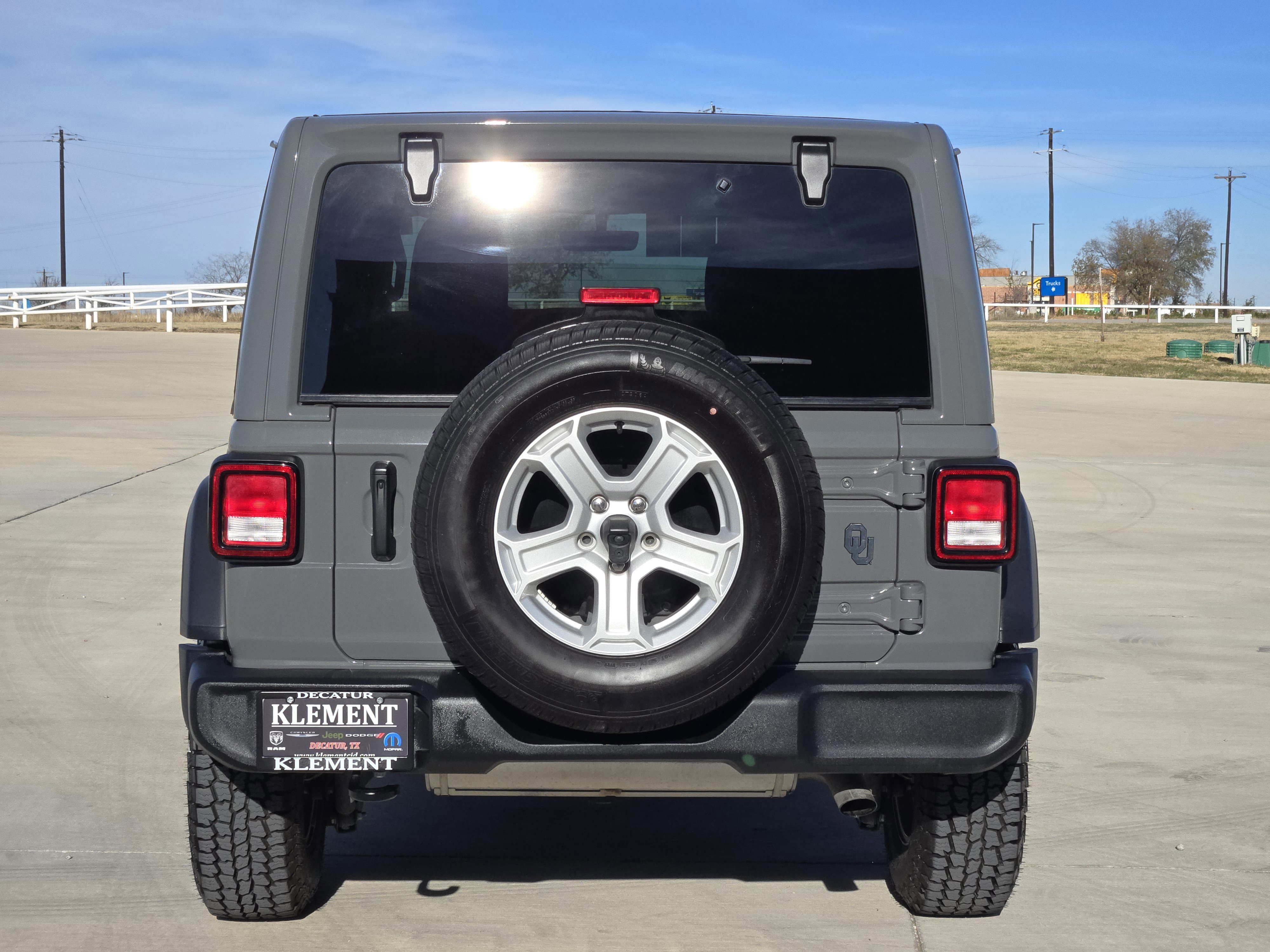 Used 2022 Jeep Wrangler Unlimited Sport w/ Sun And Sound Package image 7