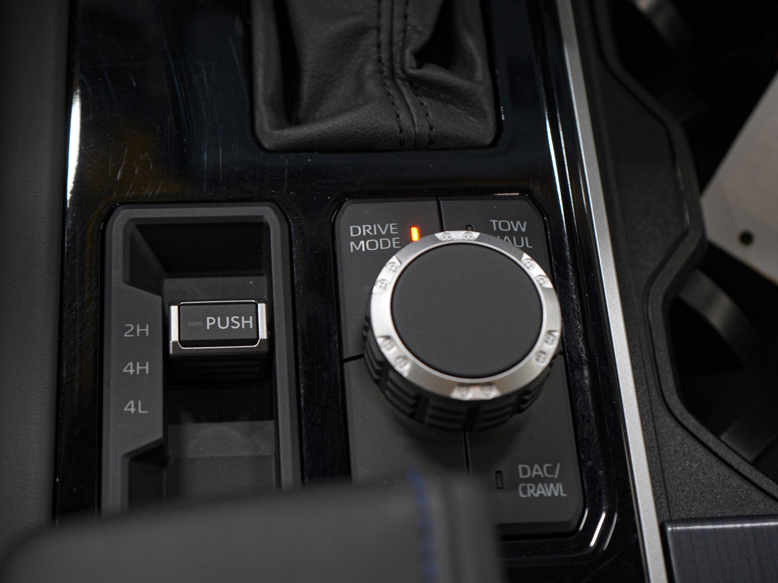 Used 2025 Toyota Sequoia Platinum image 23