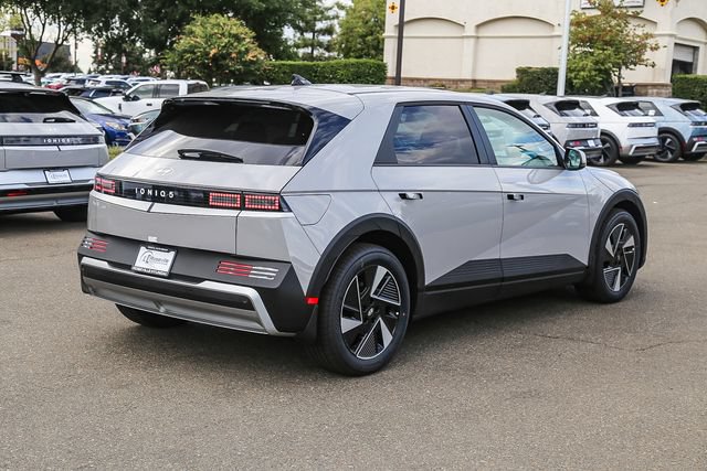 New 2026 Hyundai Ioniq 5 SEL RWD image 5