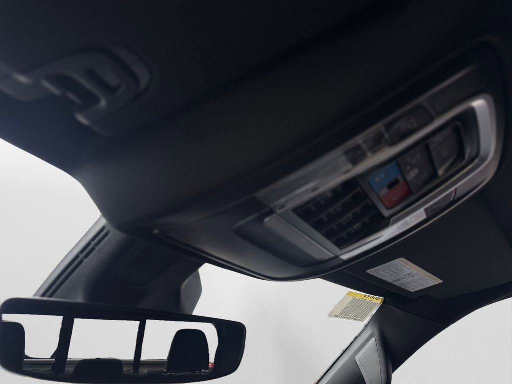 New 2026 RAM 1500 4x4 Crew Cab image 27