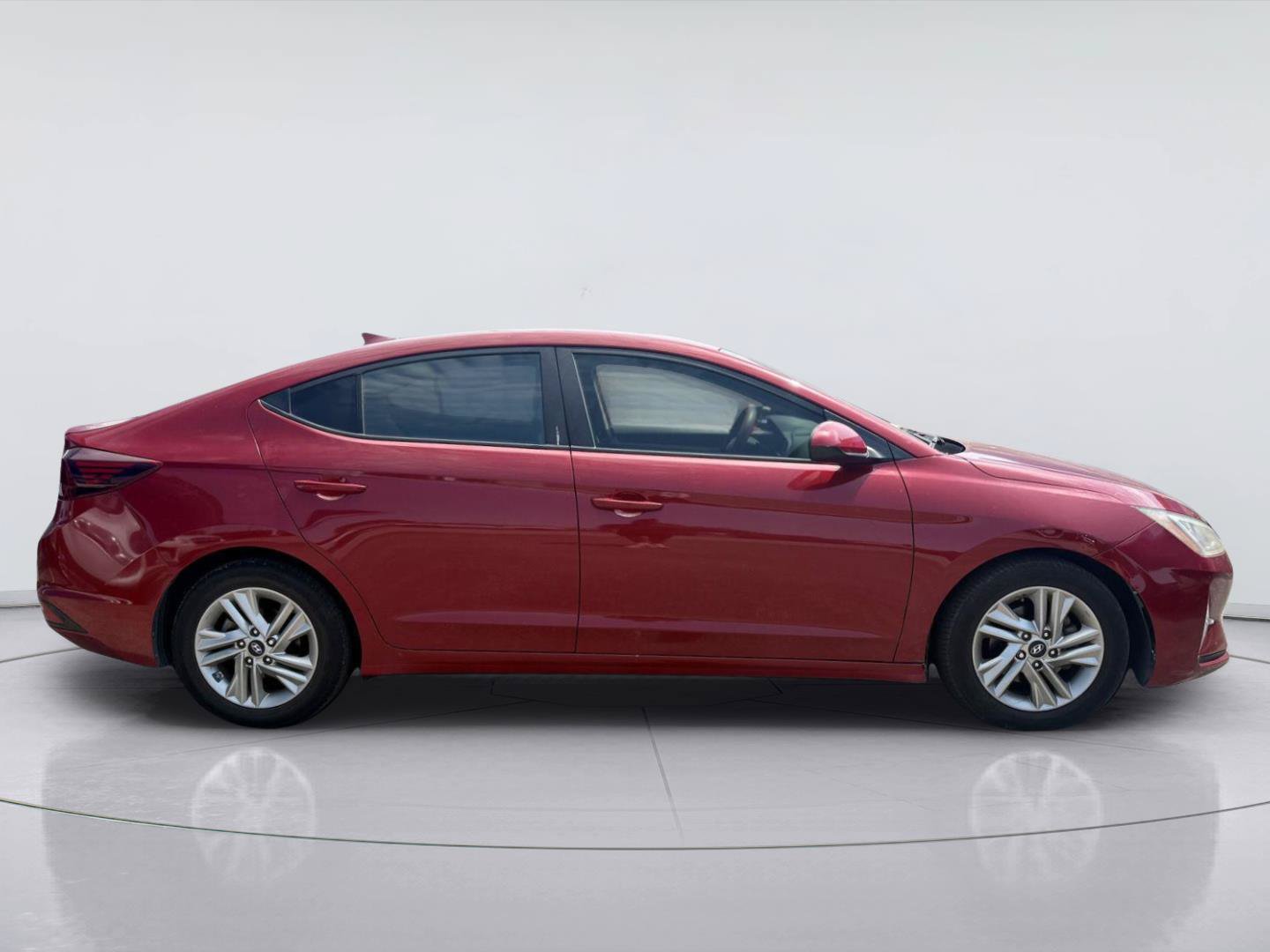 Used 2020 Hyundai Elantra SEL FWD image 2