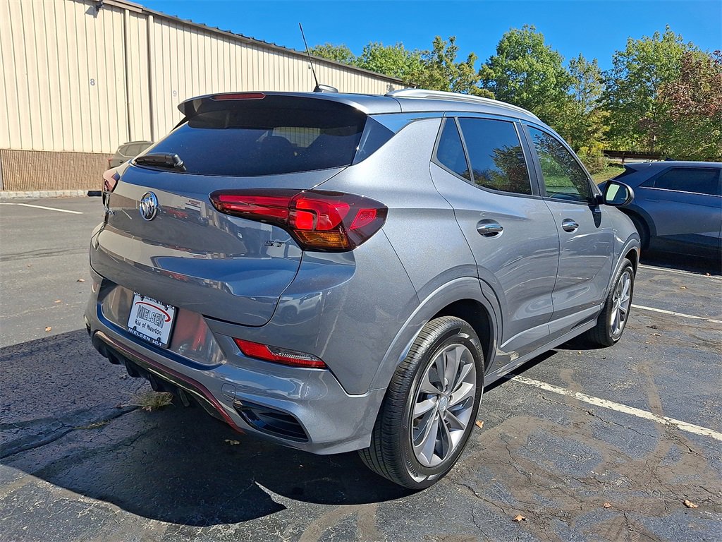 Used 2022 Buick Encore GX Select w/ Sport Touring Package image 17