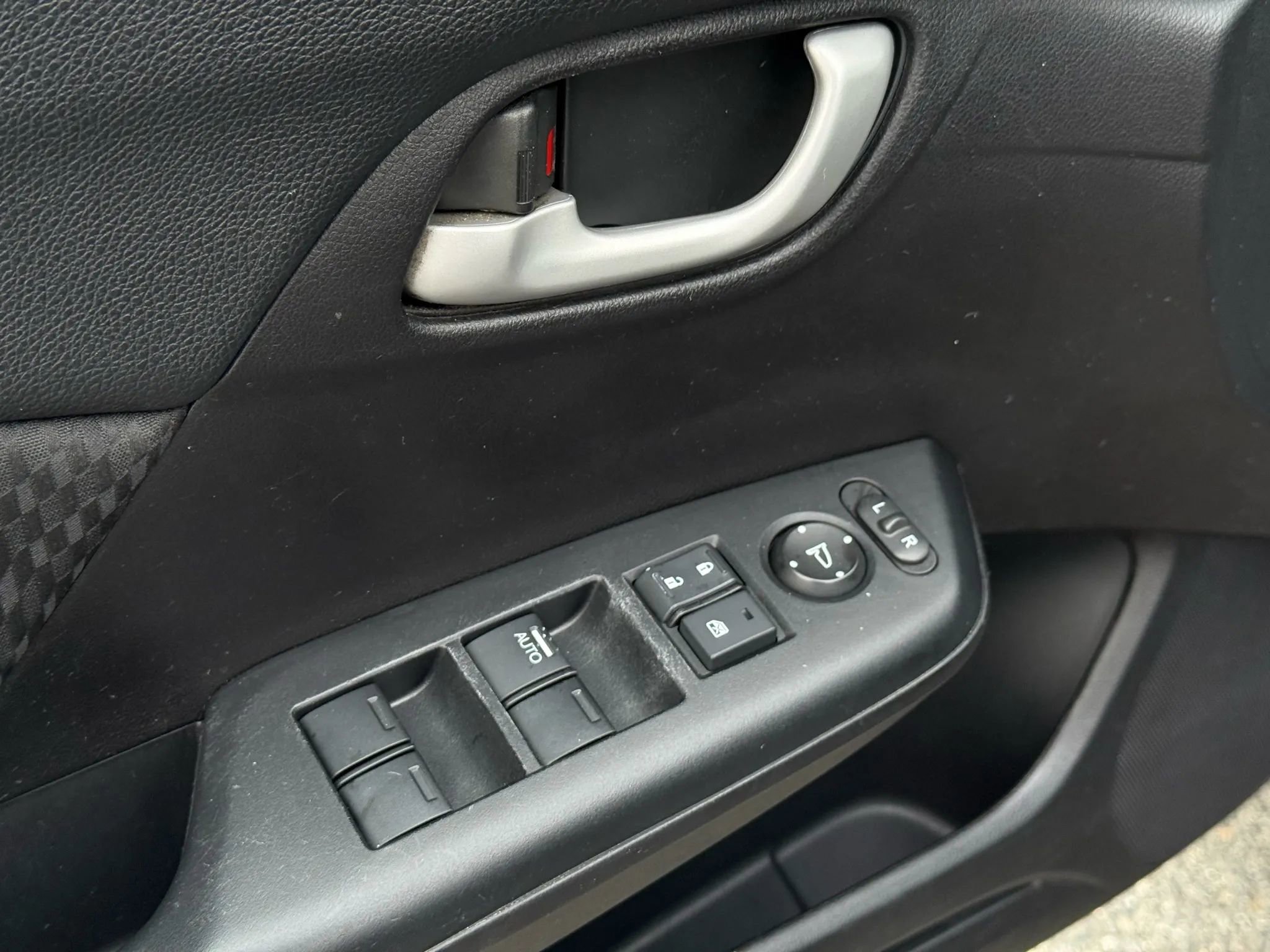 Used 2015 Honda Civic LX image 17