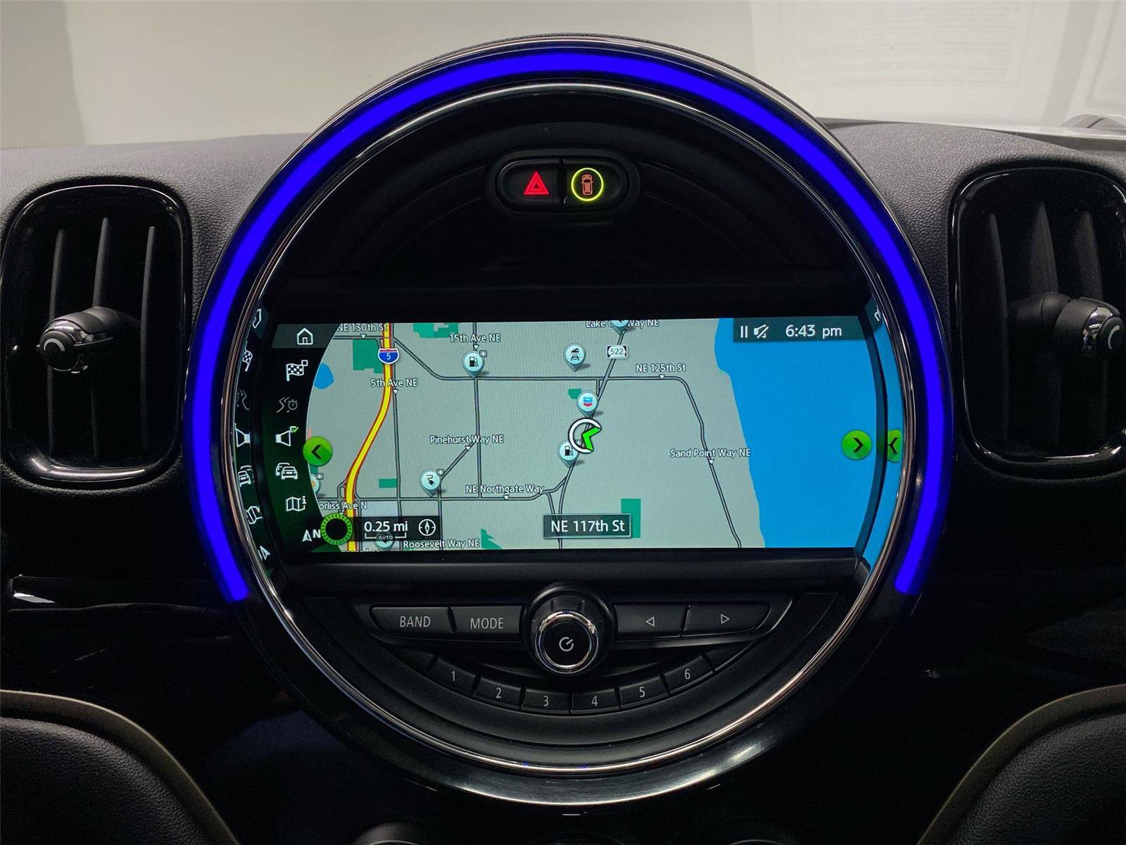 Used 2019 MINI Cooper Countryman SE w/ Premium Package image 24