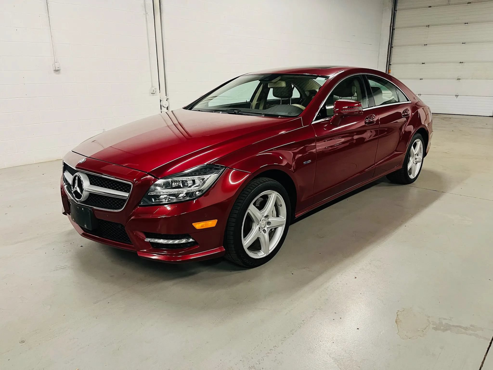 Used 2012 Mercedes-Benz CLS 550 4MATIC image 2