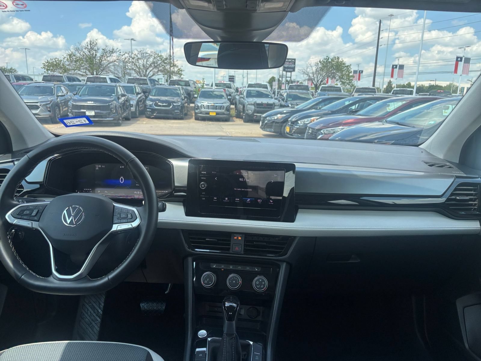 Used 2026 Volkswagen Taos S AWD/4WD image 25