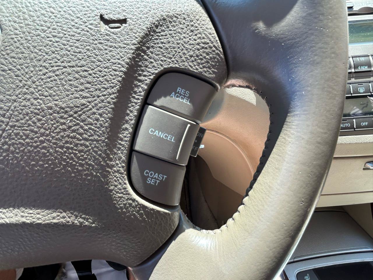 Used 2007 Hyundai Azera Limited FWD image 19