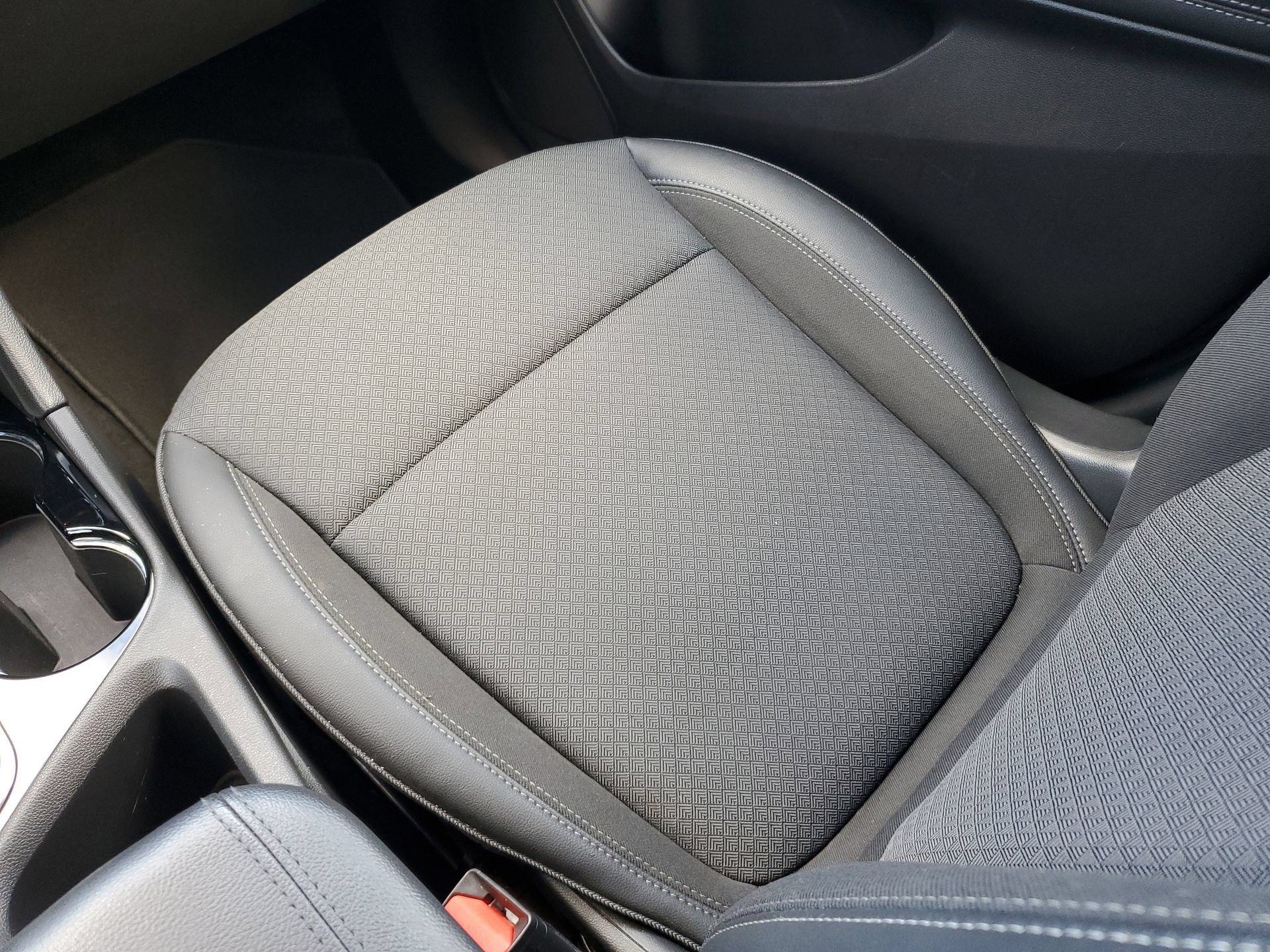 Used 2023 Buick Encore GX Preferred w/ Cold Weather Comfort Package FWD image 15