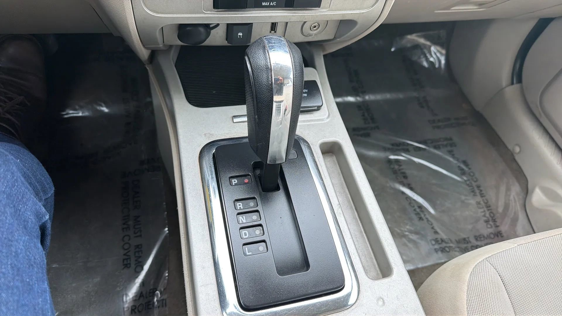 Used 2010 Ford Escape Limited AWD/4WD image 18