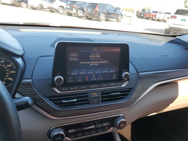 Used 2022 Nissan Altima 2.5 Platinum image 13