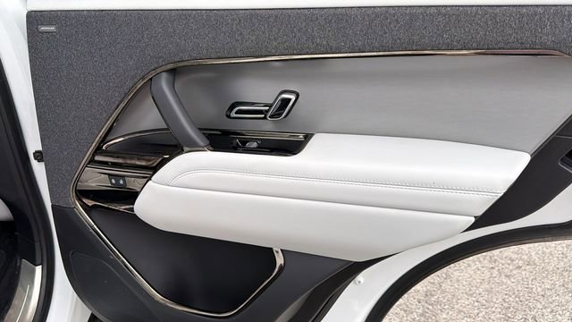 Used 2025 Land Rover Range Rover Sport SE image 33