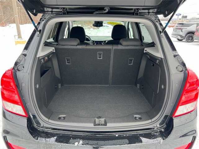 Used 2022 Chevrolet Trax LS w/ Tint and Cruise Package image 22